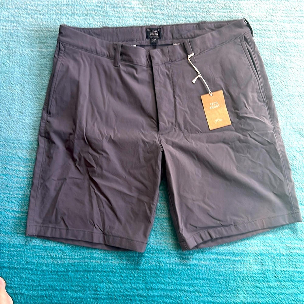 J.Crew tech short W 35 L 9 inch. Gray NWT.